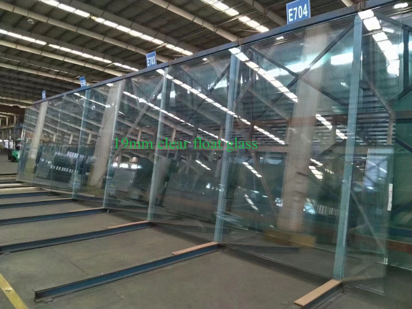 19mm clear float glass is producing online